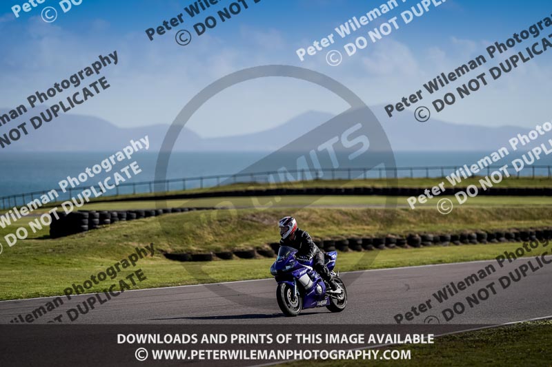 anglesey no limits trackday;anglesey photographs;anglesey trackday photographs;enduro digital images;event digital images;eventdigitalimages;no limits trackdays;peter wileman photography;racing digital images;trac mon;trackday digital images;trackday photos;ty croes